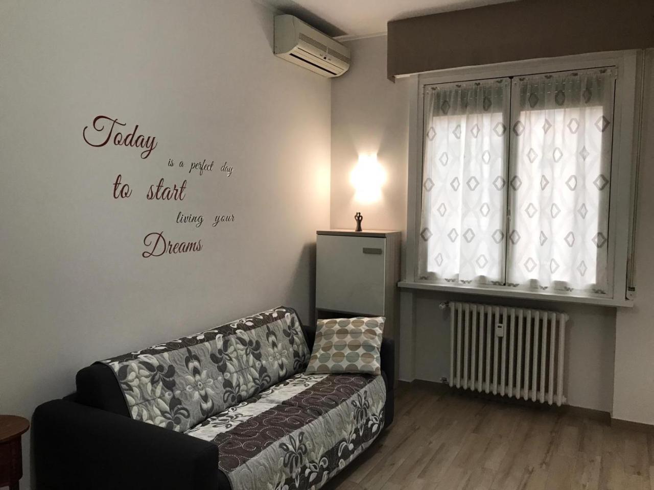 Lorenteggio Studio Apt Milan Extérieur photo