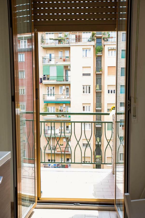 Lorenteggio Studio Apt Milan Extérieur photo