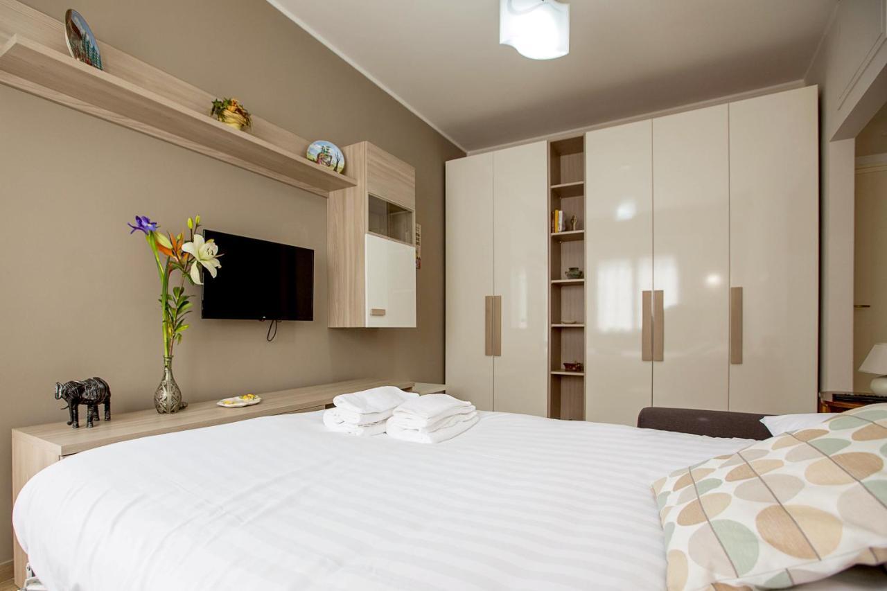 Lorenteggio Studio Apt Milan Extérieur photo